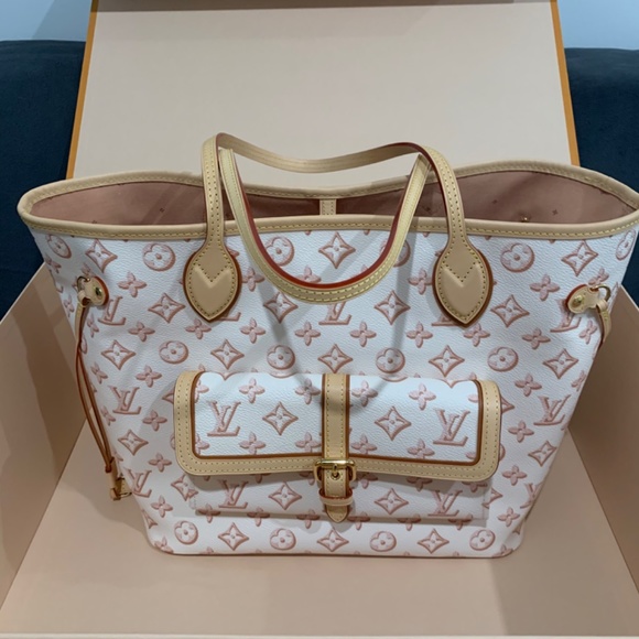 New never used Louis Vuitton Neverfull Fall Collection Bag - Picture 2 of 12